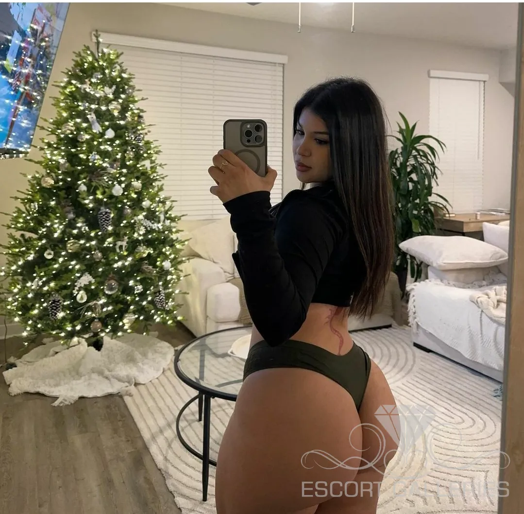 Escorts Cannes, France null