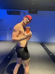 Escorts Tulum, Mexico Nakedyogiguy