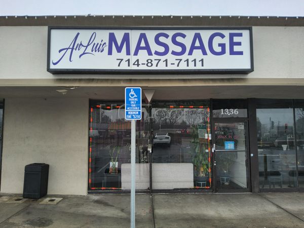 Massage Parlors Fullerton, California An Luis Massage