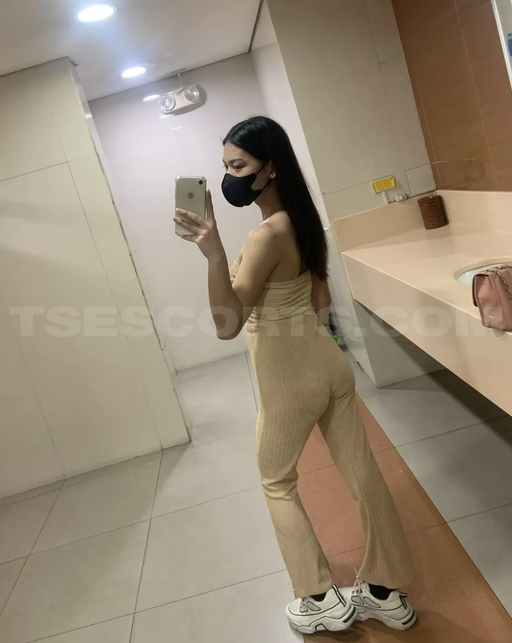 Escorts Makati City, Philippines dest