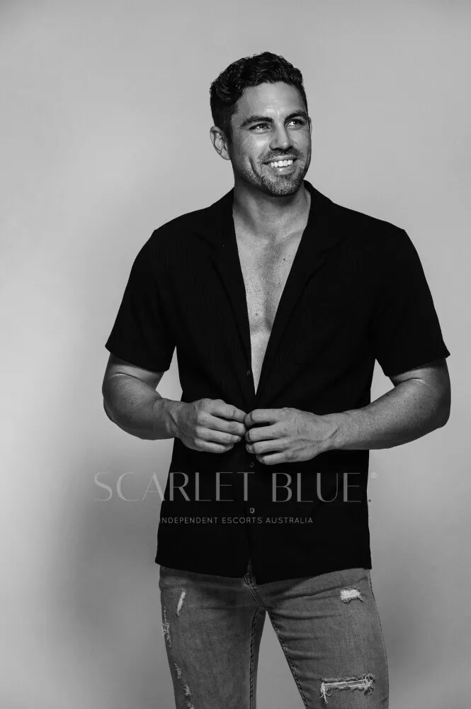Escorts Brisbane, Australia Samuel Stone - male Escort 


