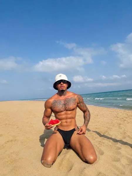 Escorts Barcelona, Spain Jossmomo