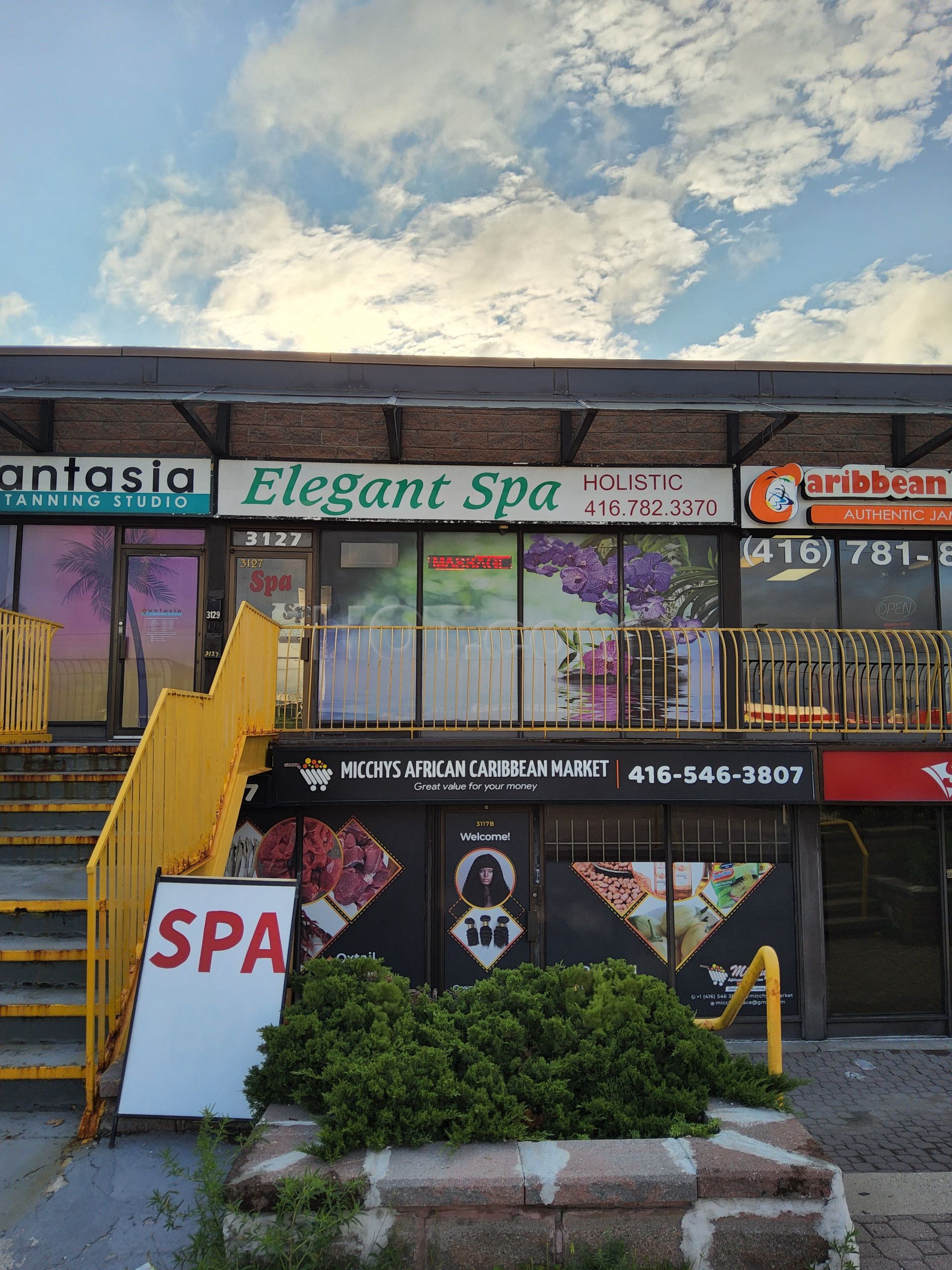 North York, Ontario Elegant Spa