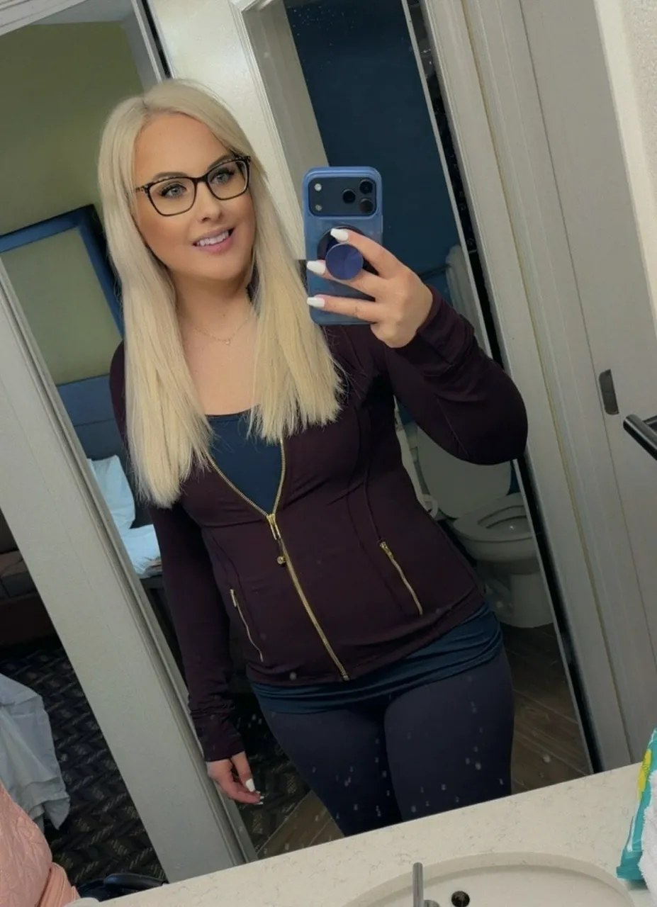 Escorts Cincinnati, Ohio Sophia Rose  Escort model