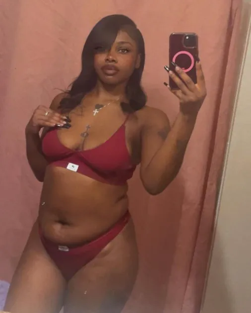 Escorts Addison, Texas Henny