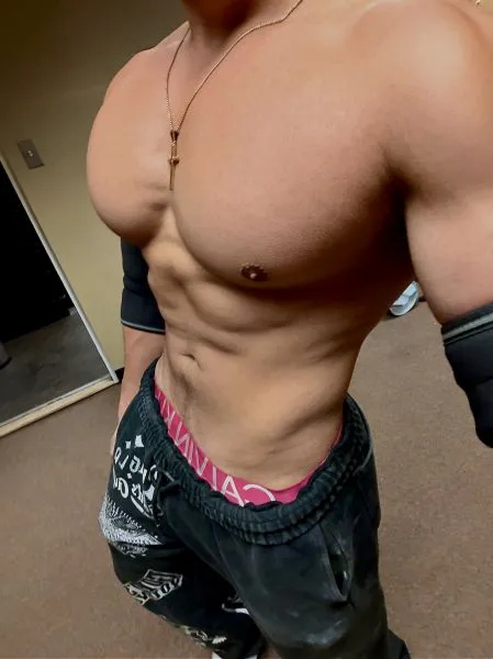 Escorts Chicago, Illinois James_Grande