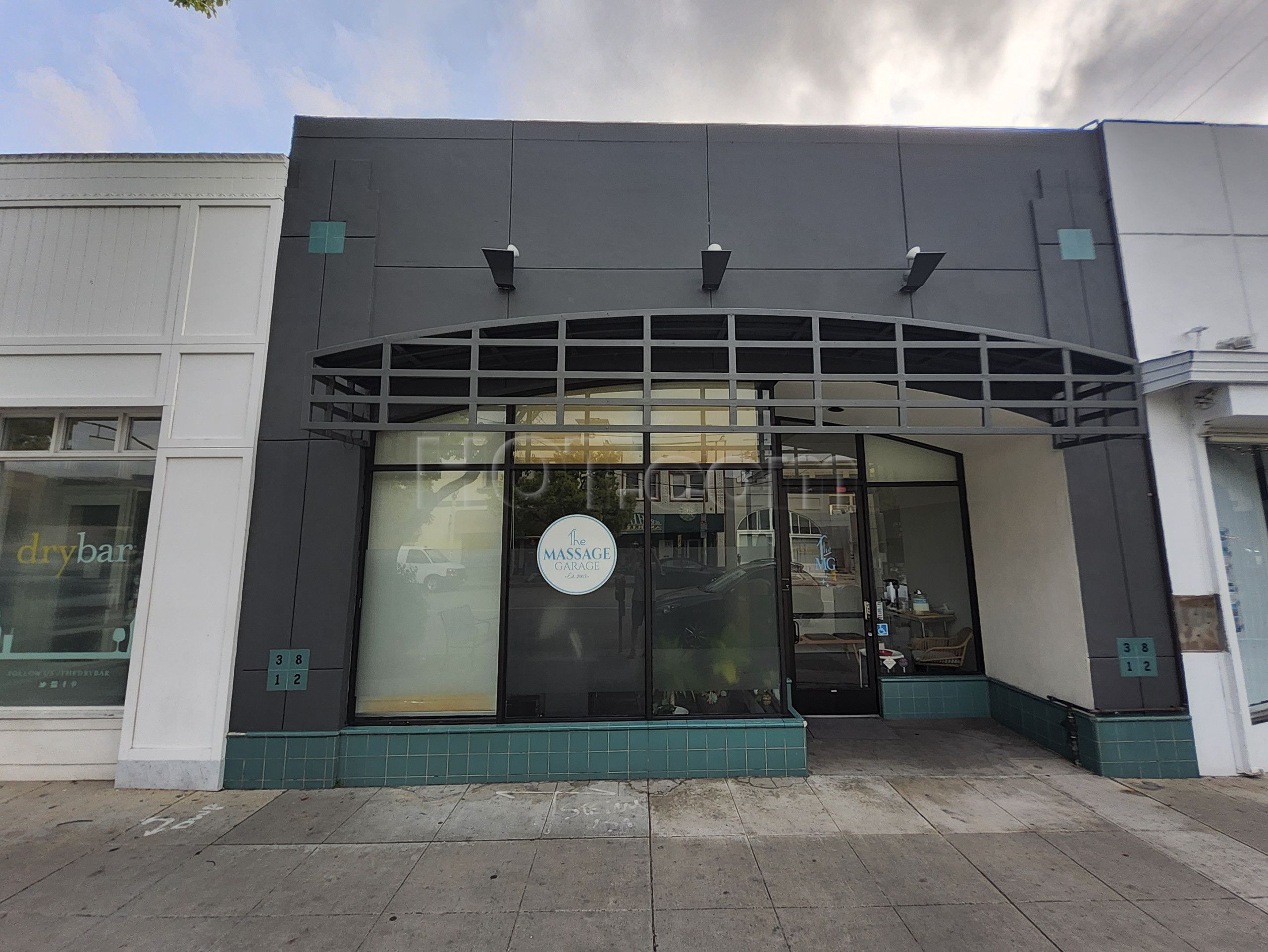 Culver City, California Massage Garage