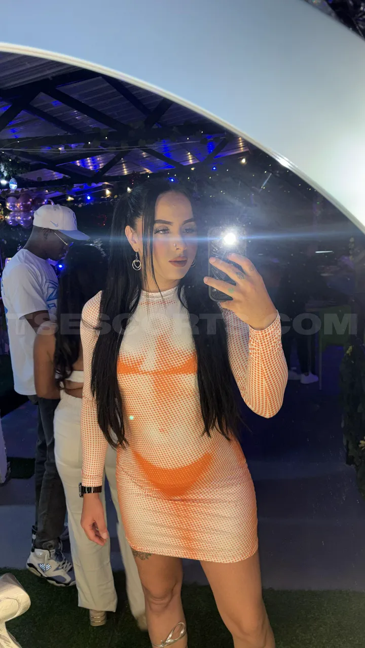 Escorts Medellin, Colombia Sofia