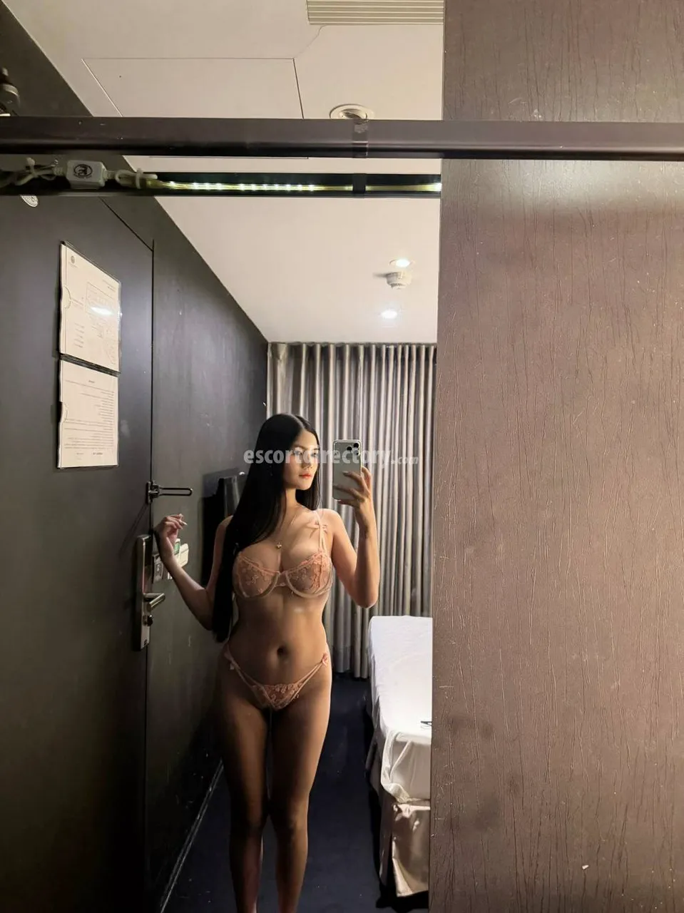 Escorts Manila, Philippines Babygirl Miles