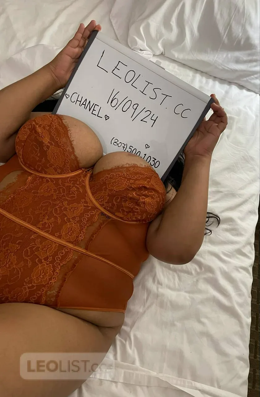 Escorts Thunder Bay, Ontario Last 2 nights in town daddy! Cum see me ;) outcall, carcall