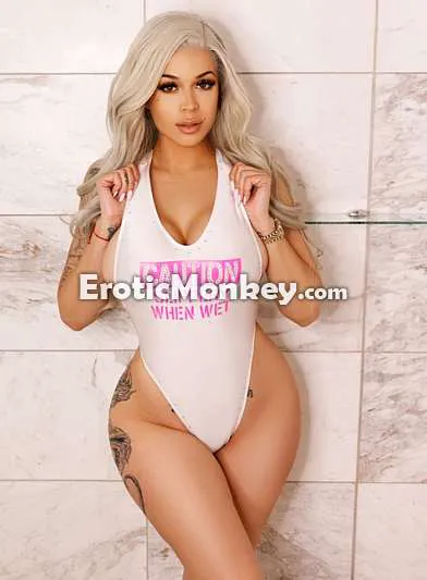 Escorts Charlotte, North Carolina Roxy
