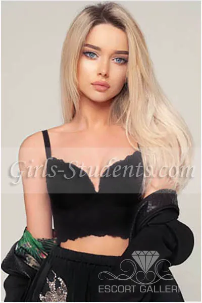 Escorts Paris, France Petra