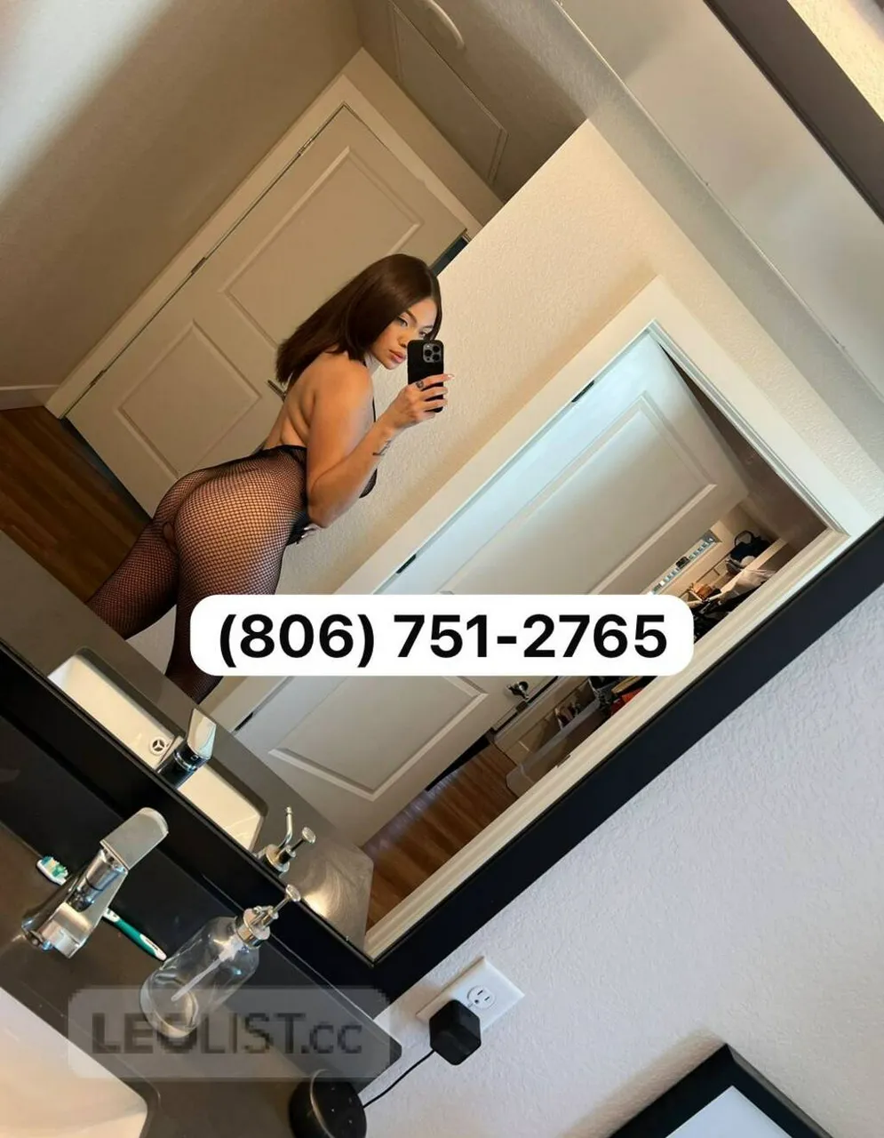 Escorts Penticton, British Columbia Offer incall,outcall or carcall