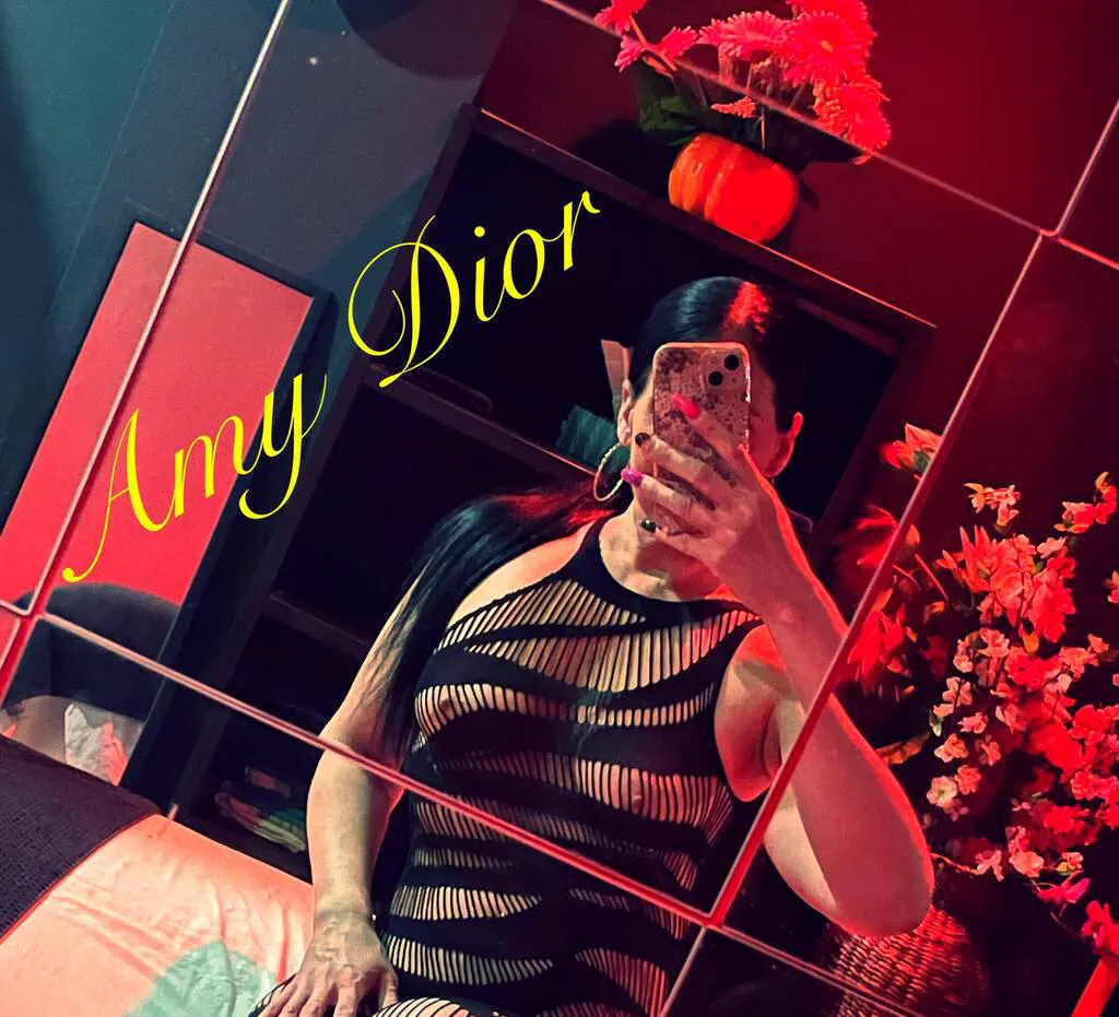 Escorts Calgary, Alberta Amy Dior