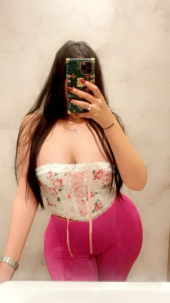 Escorts Khobar, Saudi Arabia Rozen From Morocco