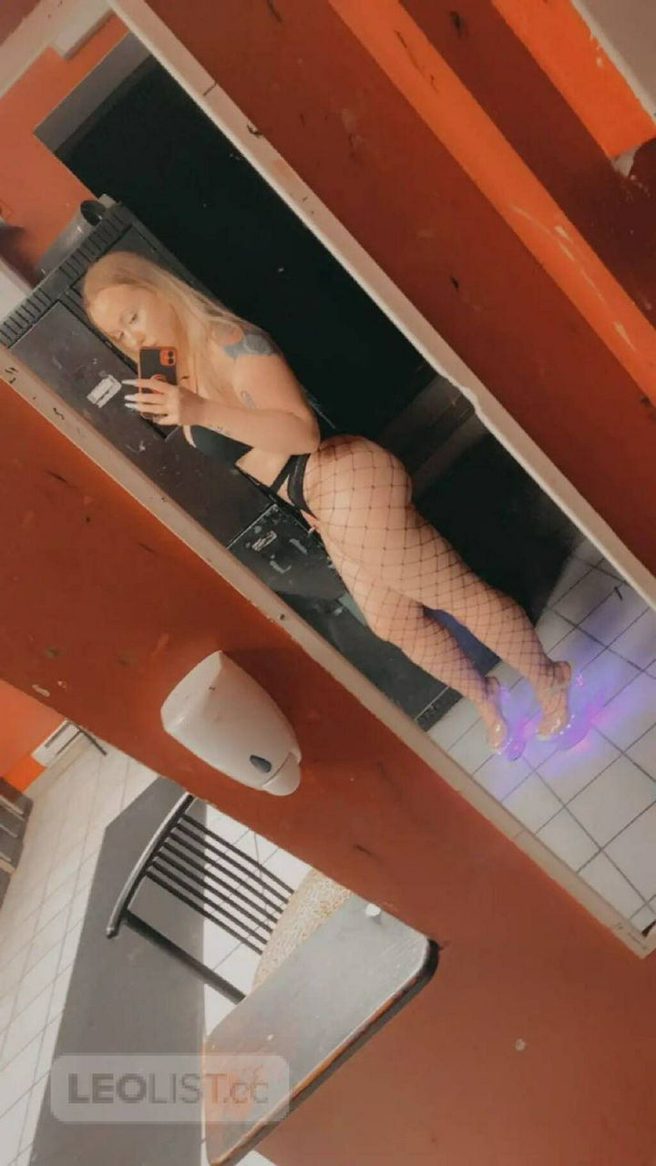 Escorts Greater Sudbury, Ontario big booty barbie ready to play