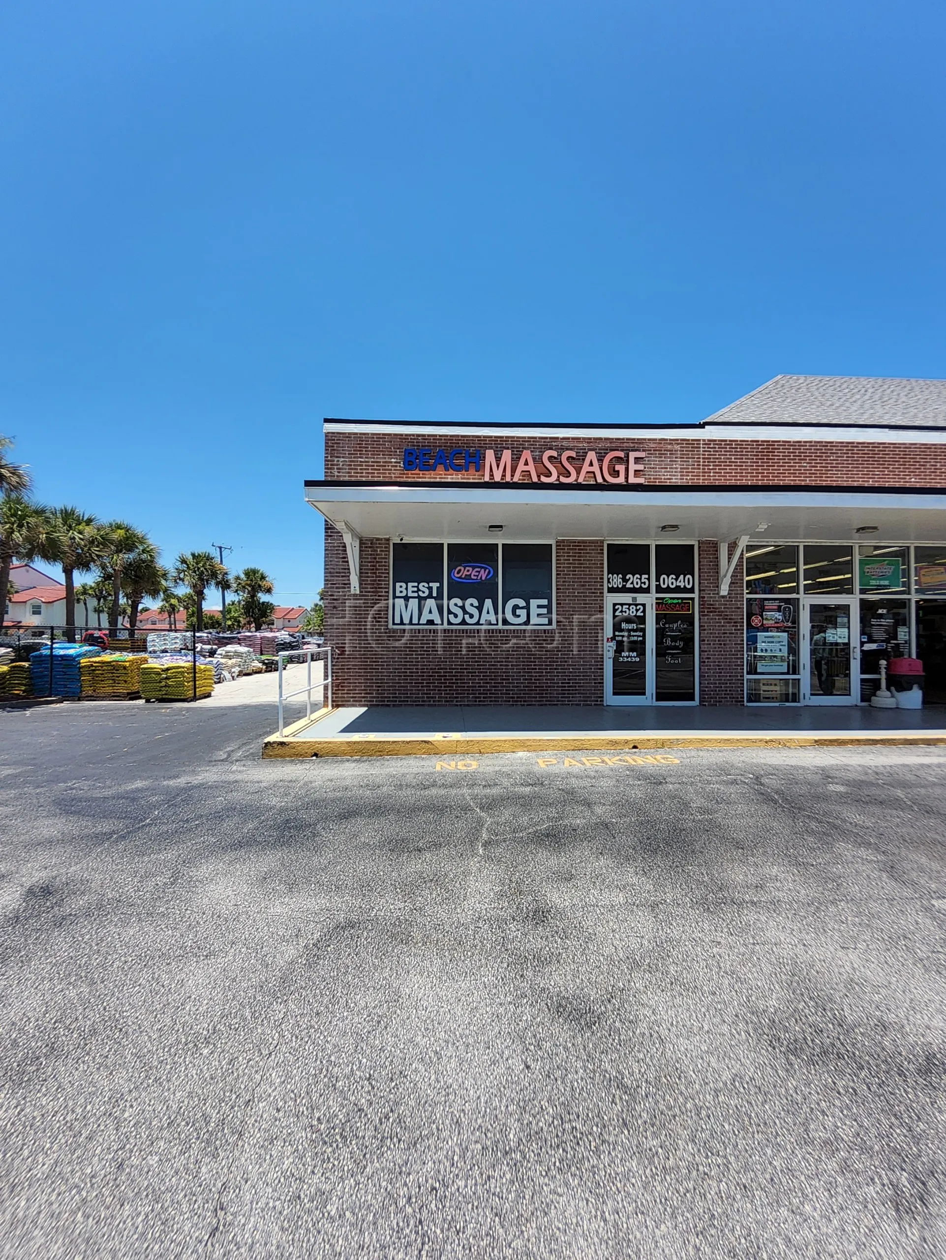 Daytona Beach, Florida Beach Massage and Spa