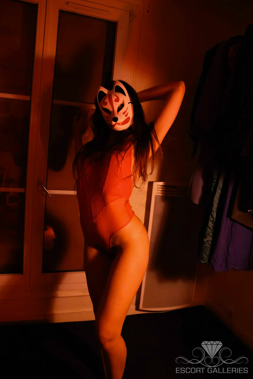 Escorts Paris, France null