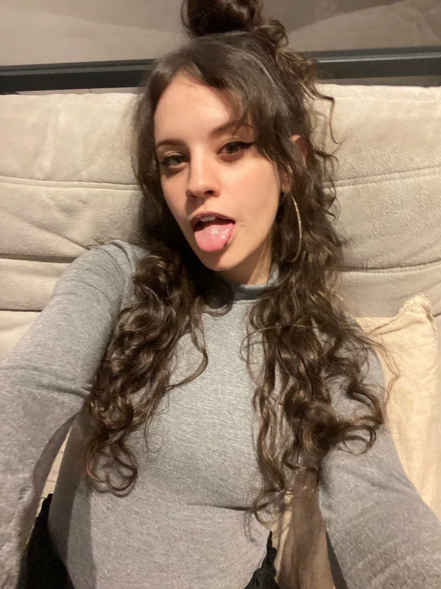 Escorts North York, Ontario Sarah Howard