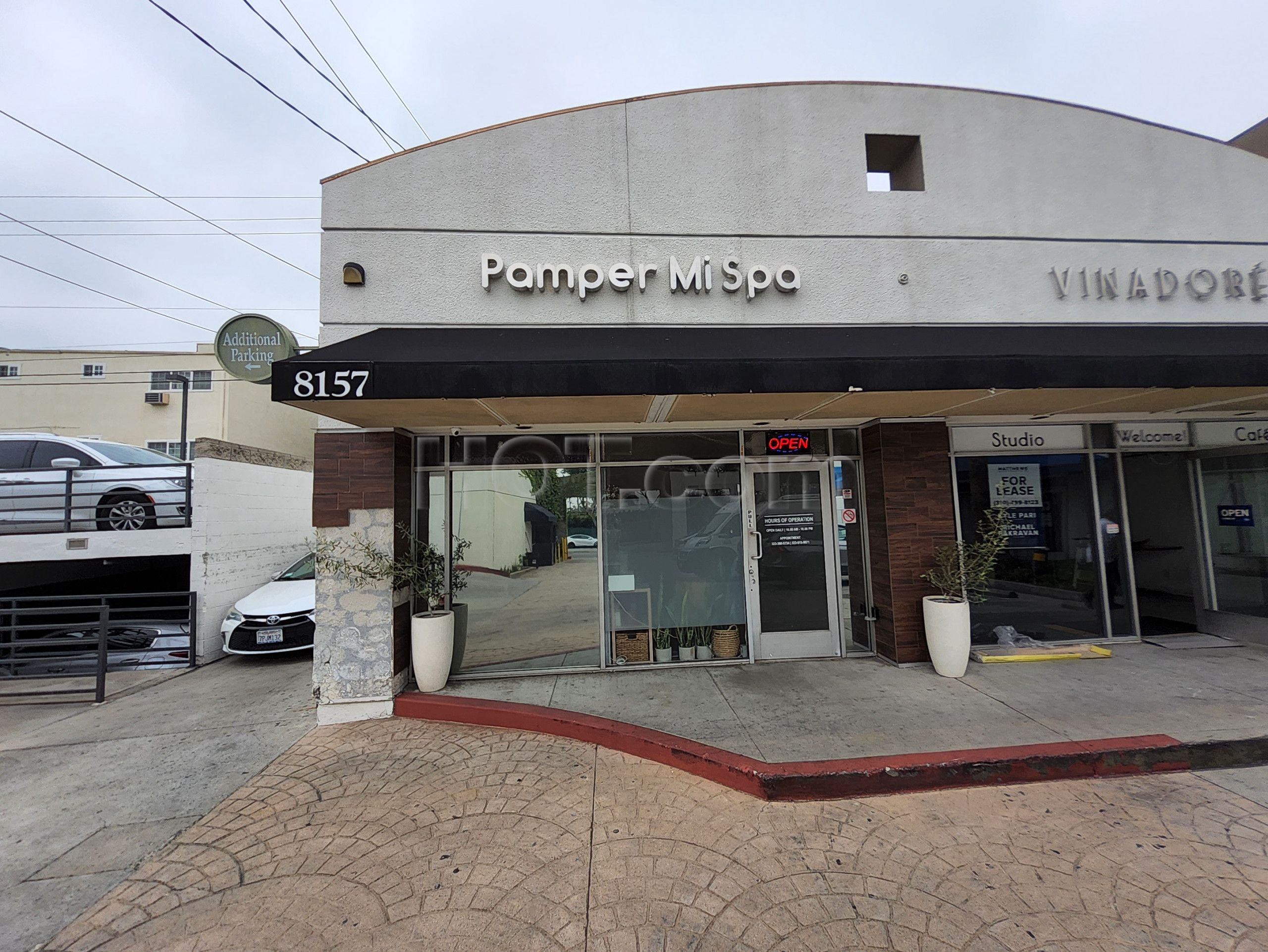 Los Angeles, California Pamper Mi Spa