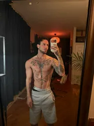 Escorts Montreal, Quebec Davontheluck