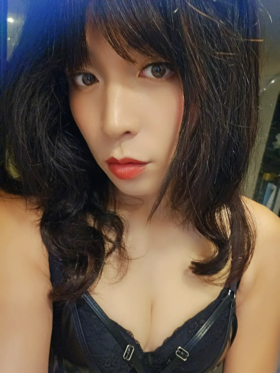 Escorts Shanghai, China 美丽蜜桃