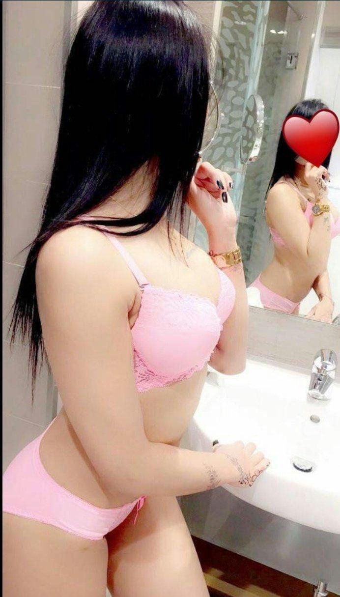 Escorts Riyadh, Saudi Arabia Sara Arab Girl