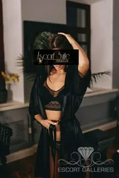 Escorts Dusseldorf, Germany Claudia