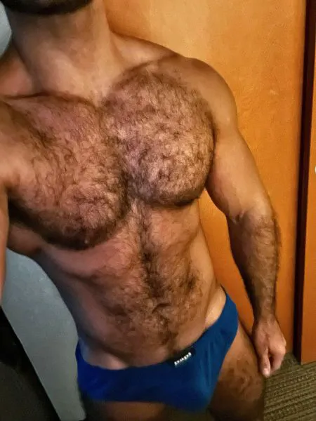 Escorts Dubai, United Arab Emirates Hairy_LowKey
