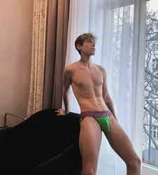 Escorts Sydney, Australia TwinkyBoyX