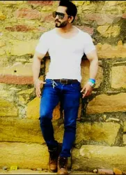 Escorts India Looking for decent honest an classy person