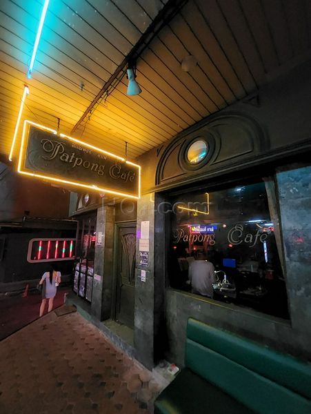 Beer Bar / Go-Go Bar Bangkok, Thailand Patpong Cafe