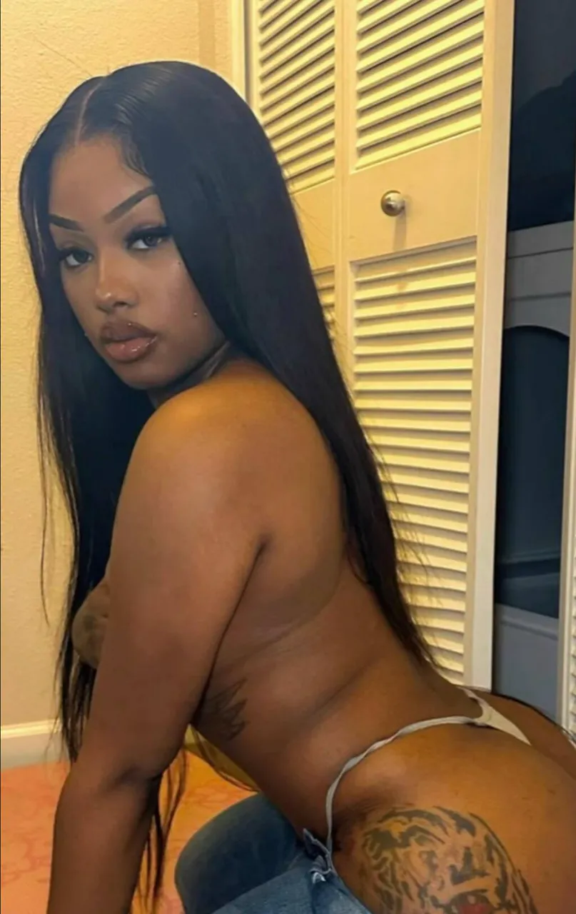 Escorts Calgary, Alberta Sasha