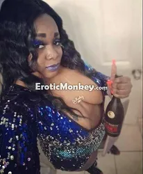 Escorts Livonia, Michigan Queen