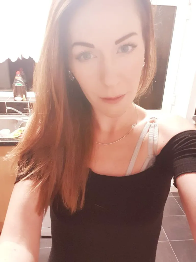 Escorts Chelmsford, England (faith high-class English escort to visit you in Essex and Suffolk)