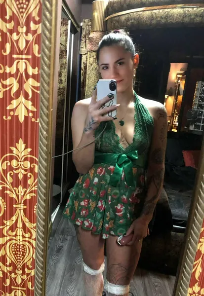 Escorts Vancouver, British Columbia JAYDEN Stone