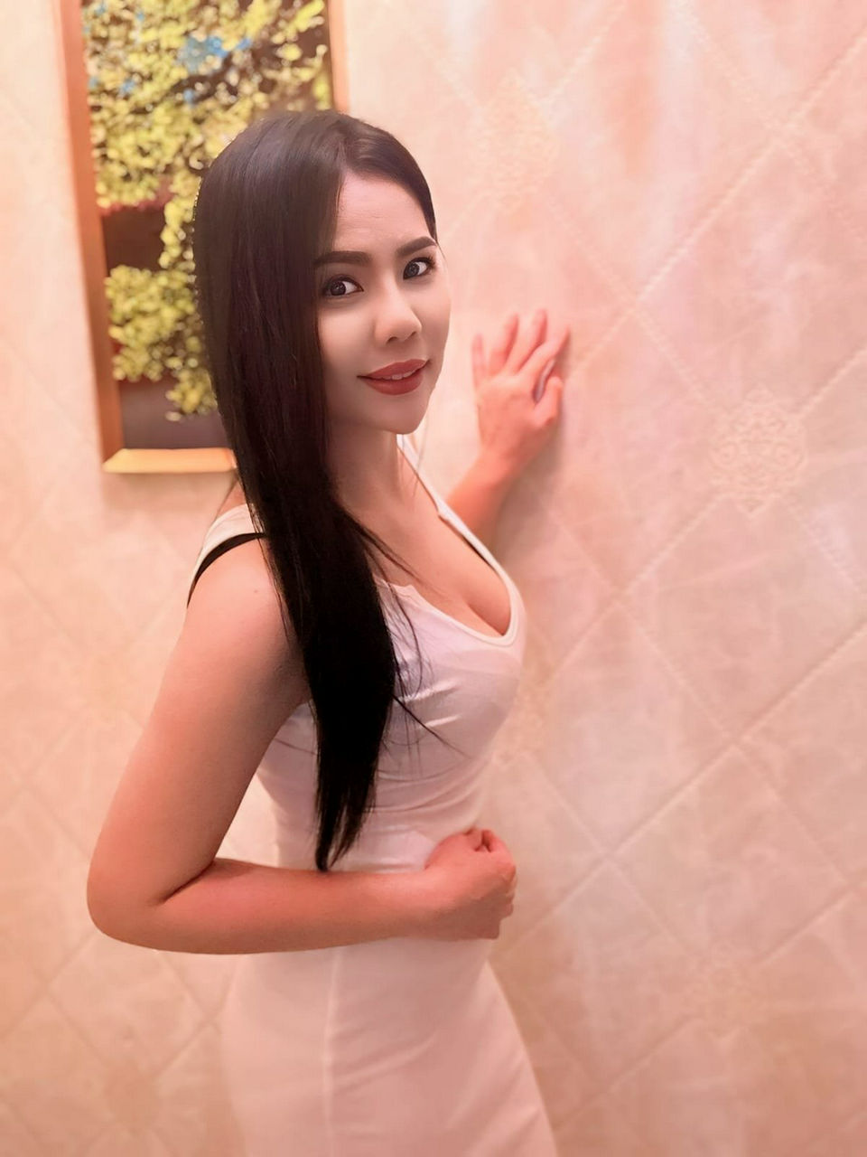 Escorts Dubai, United Arab Emirates Mena