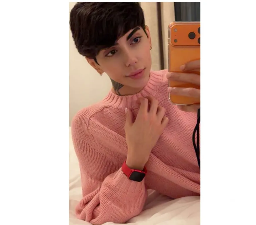 Escorts London, England Twink Vers Gay 20 Years old