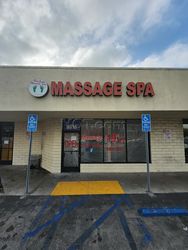 Culver City, California June Snow Massage Spa
