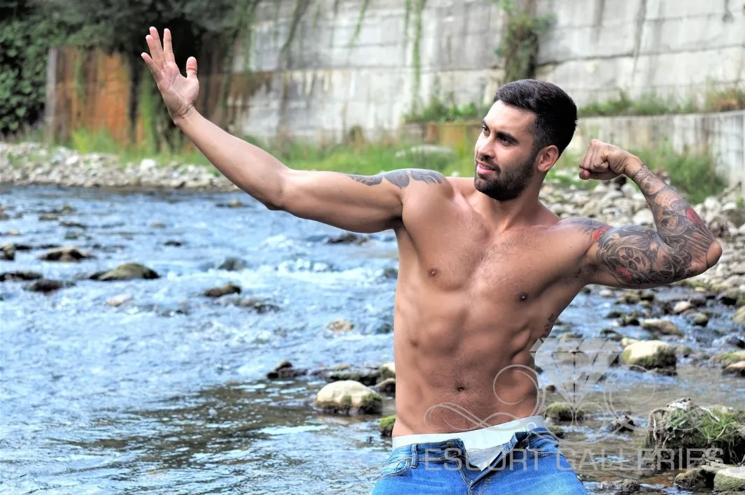 Escorts Amsterdam, Netherlands null