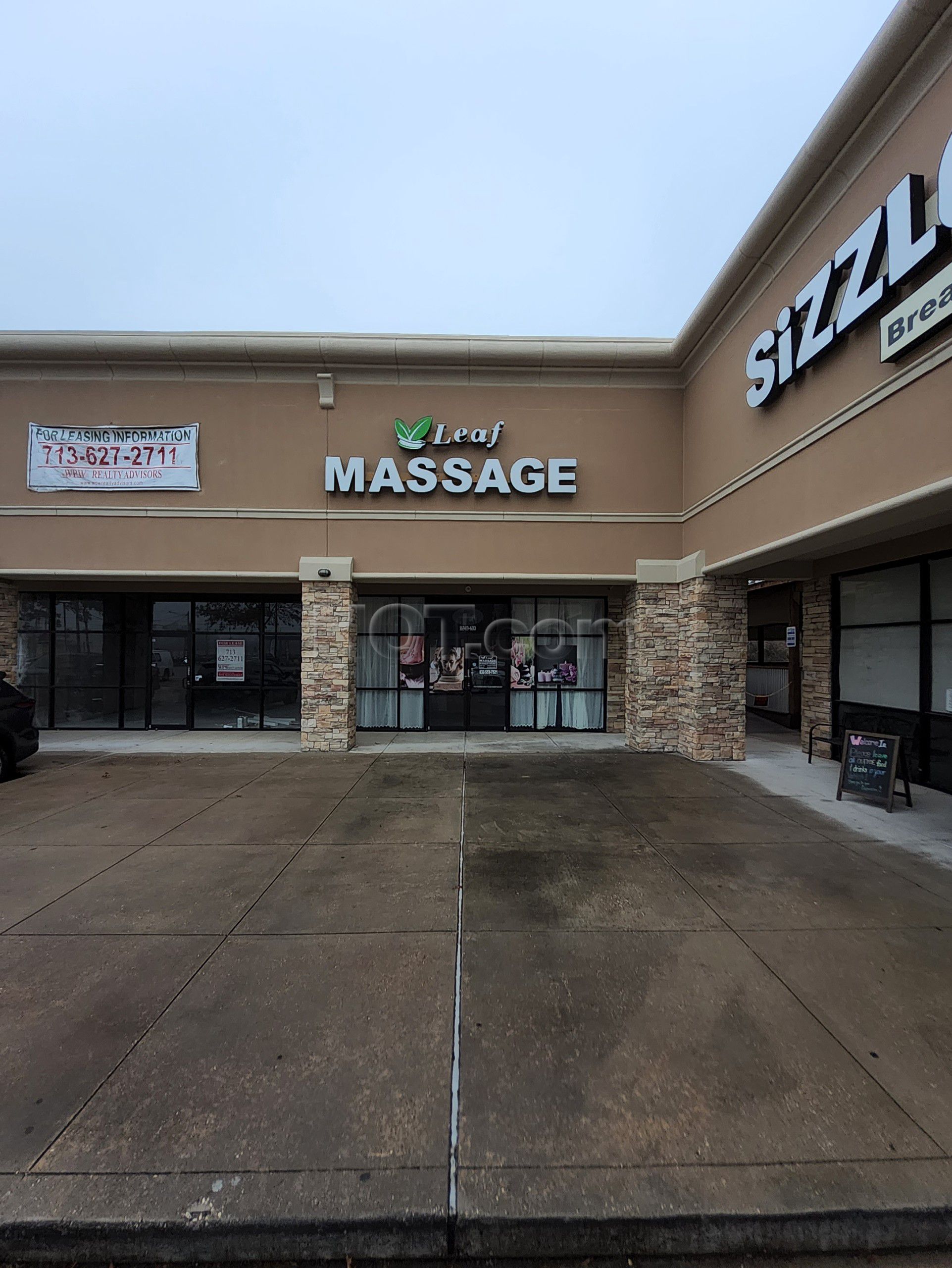 Tomball, Texas Leaf Massage