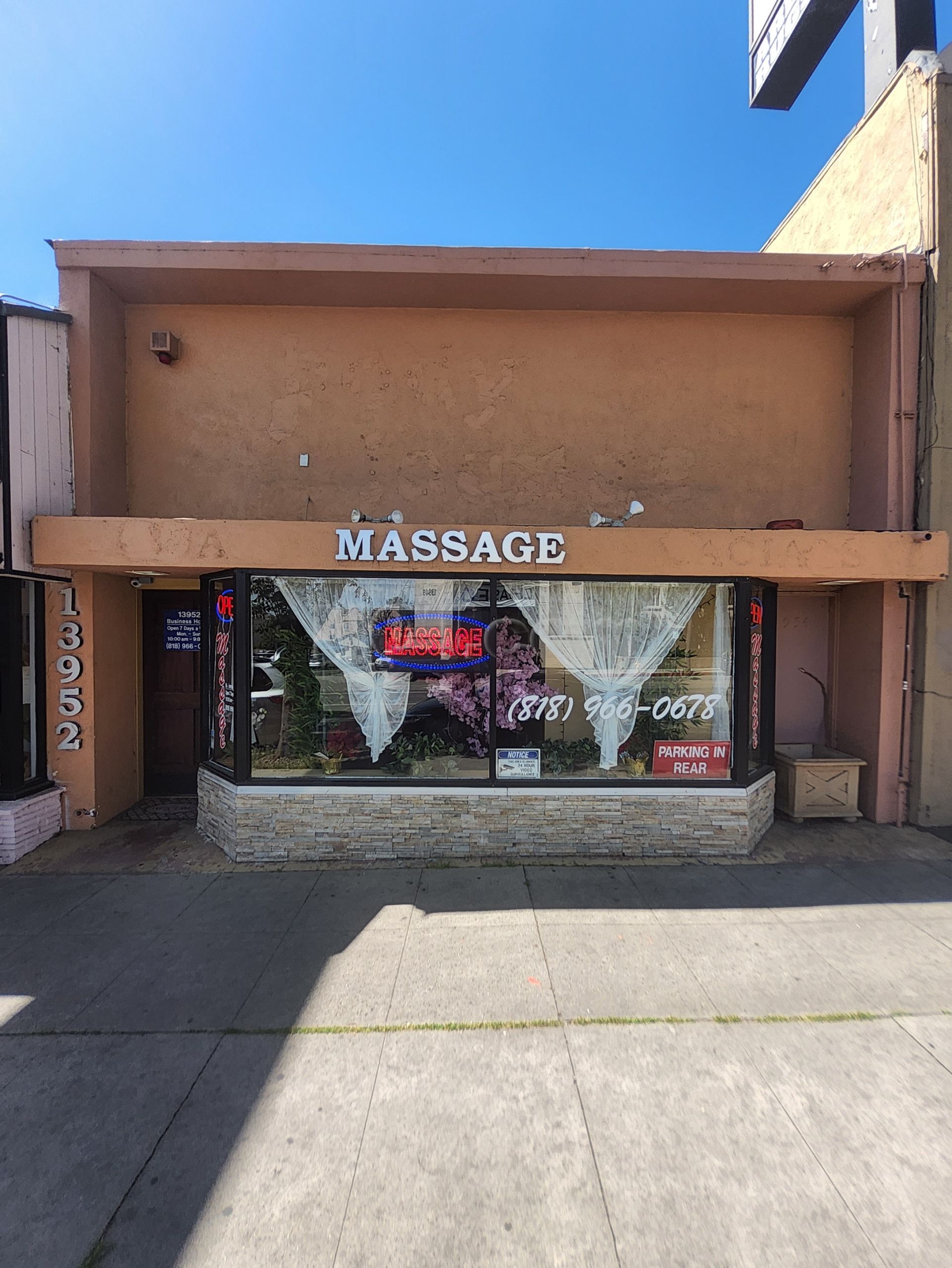 Sherman Oaks, California Pure Massage