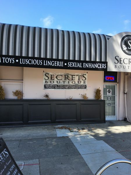 Sex Shops El Cerrito, California Secrets Boutique - El Cerrito