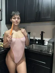 Escorts Maui, Hawaii Lola Bunni